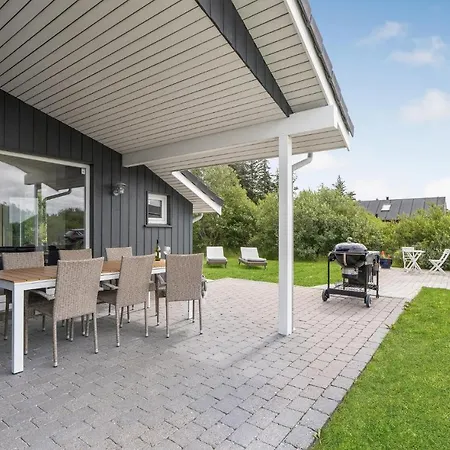 Amazing In With Kitchen *